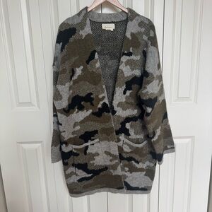Anthropologie Camouflage Knit Open Cardigan in Olive & Gray